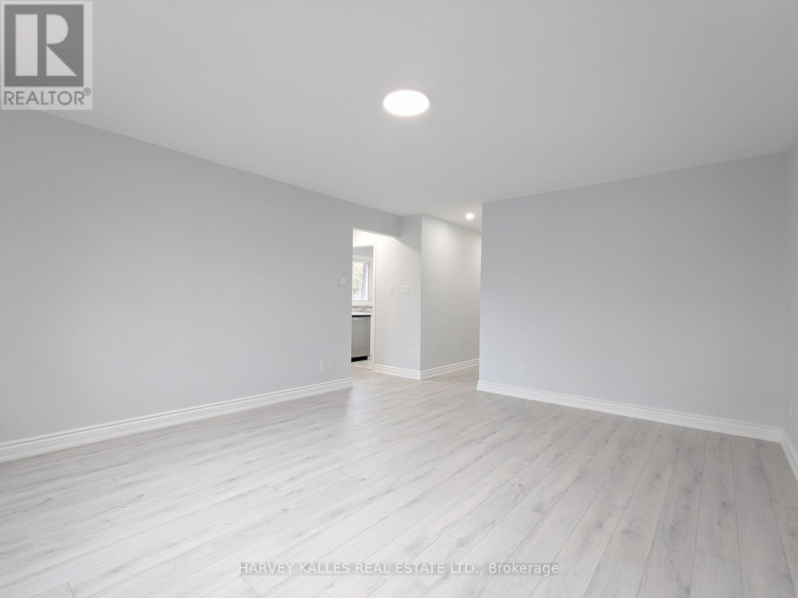 4 - 431 Balliol Street Property Photo 3