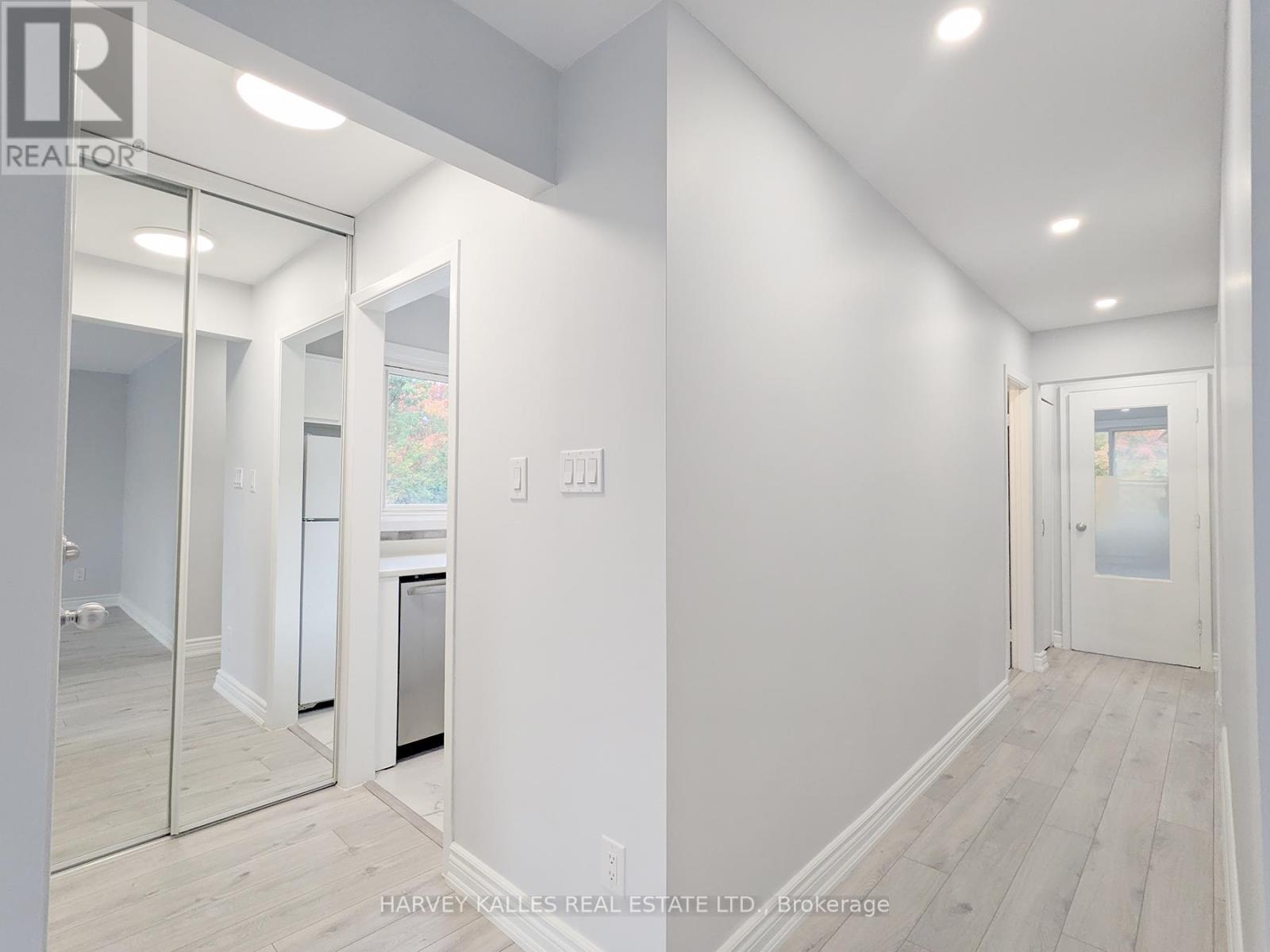4 - 431 Balliol Street Property Photo 5