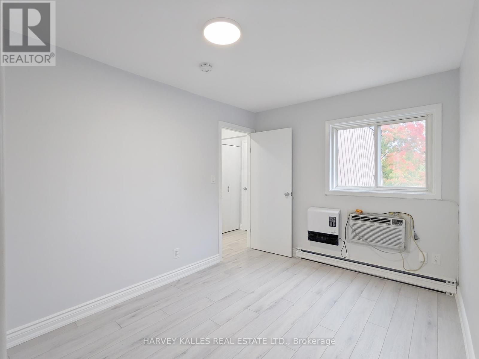 4 - 431 Balliol Street Property Photo 12