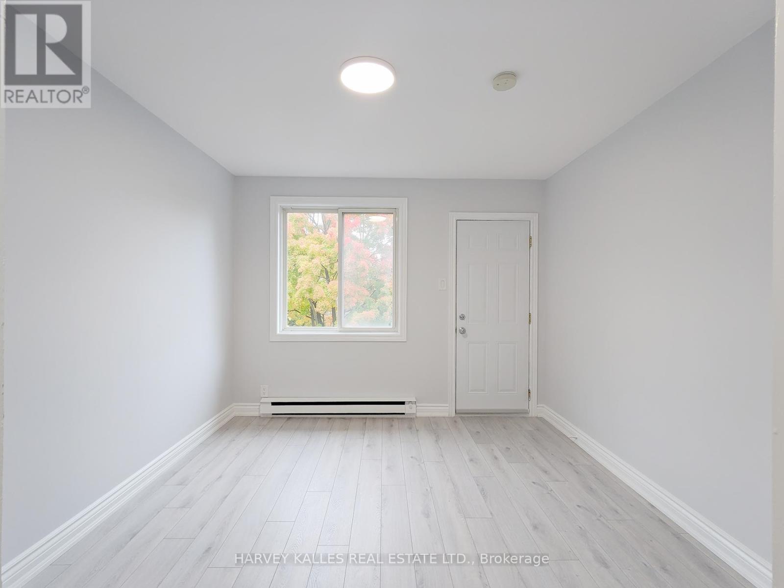 4 - 431 Balliol Street Property Photo 14