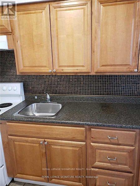 2 - 272 Parliament Street Property Photo 2