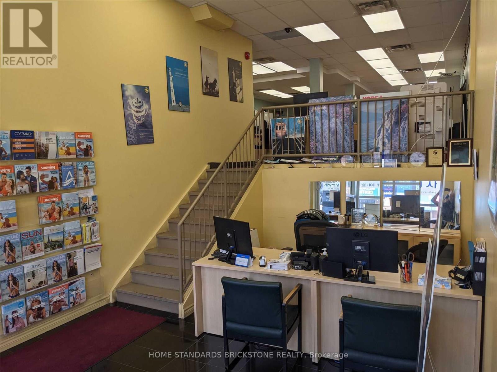 100 - 721 Bloor Street W Property Photo 5