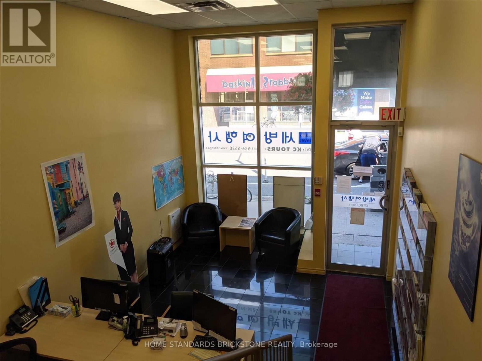 100 - 721 Bloor Street W Property Photo 6