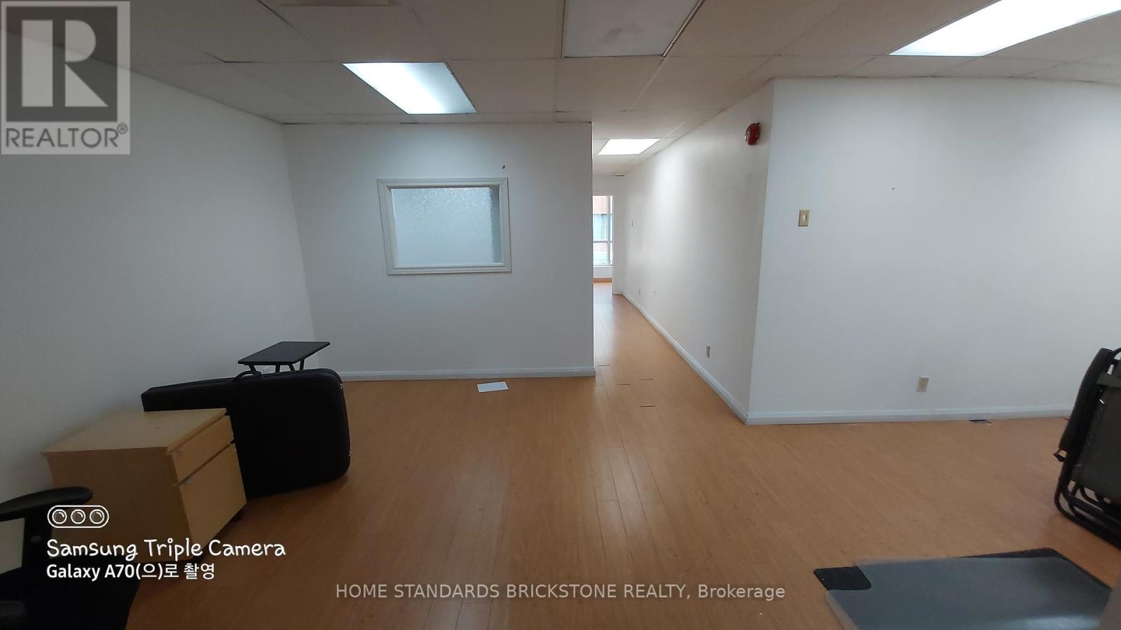 202 - 719 Bloor Street W Property Photo 10