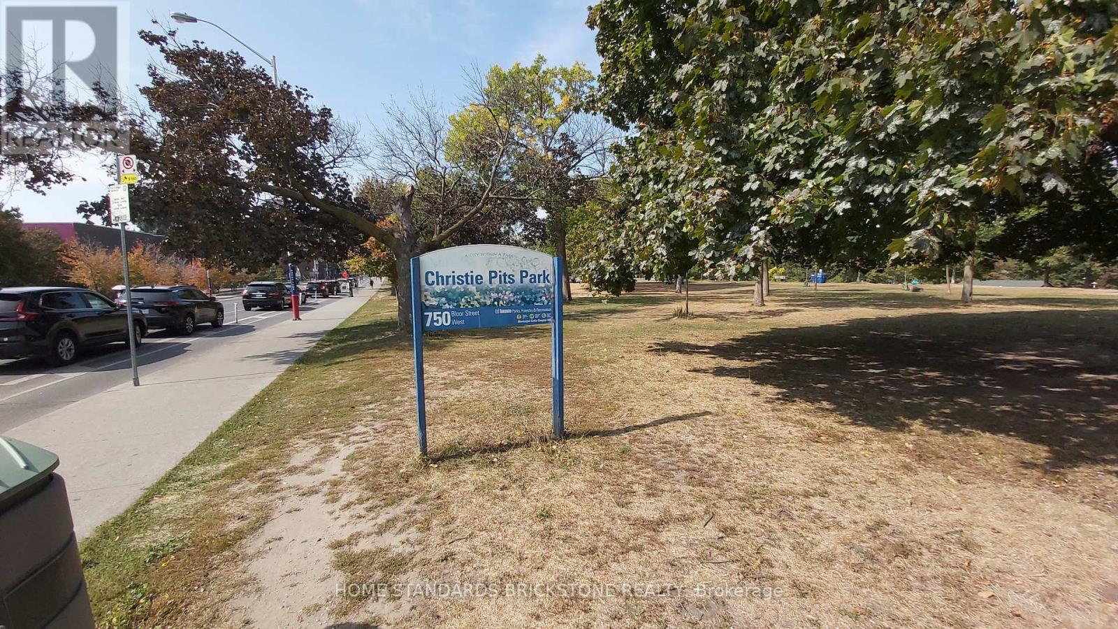 202 - 719 Bloor Street W Property Photo 19
