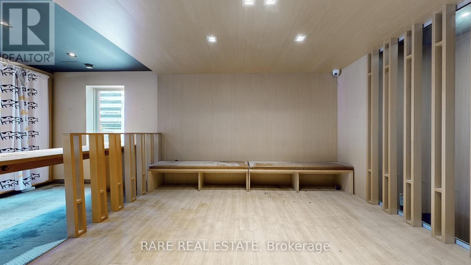 Unit 2 - 4909 Yonge Street Property Photo 14