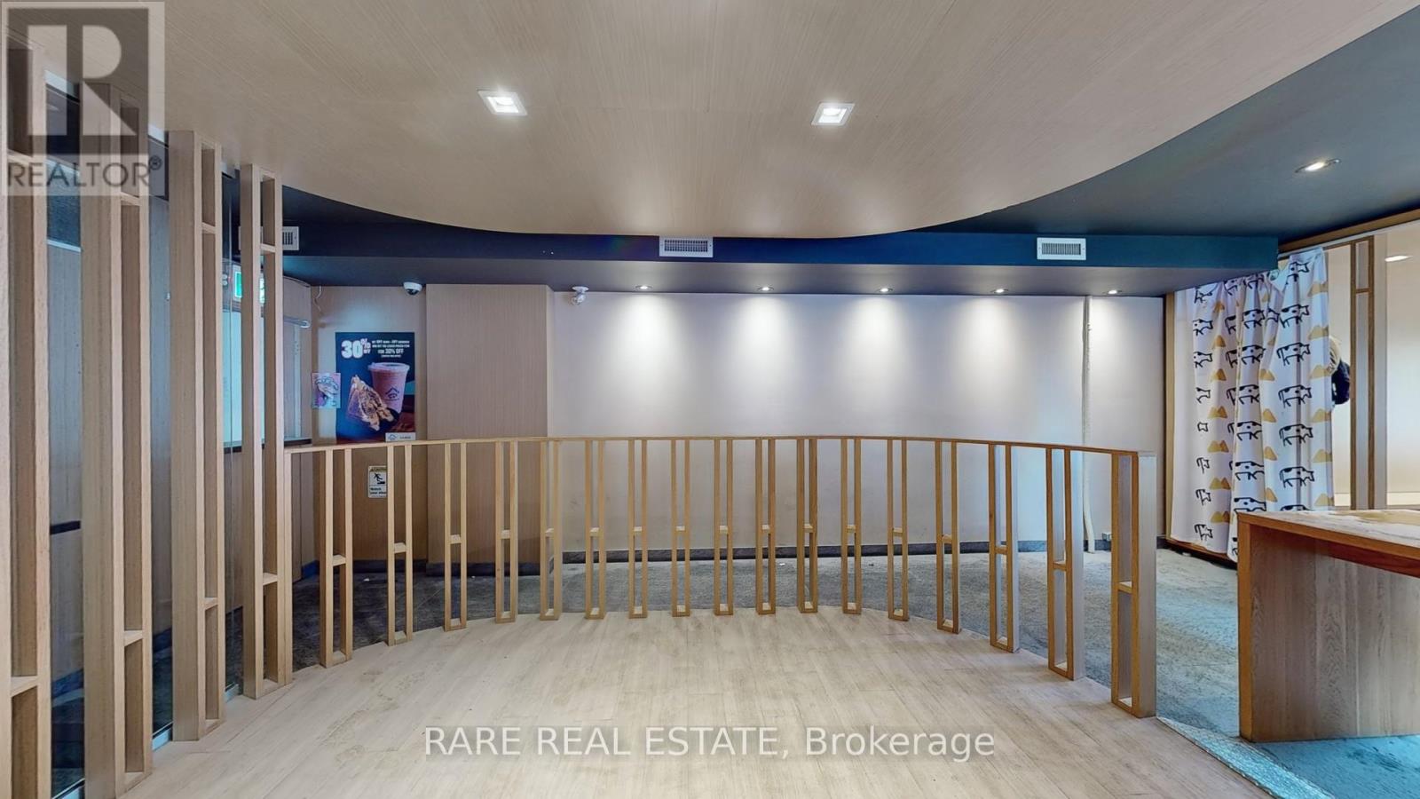 Unit 2 - 4909 Yonge Street Property Photo 15