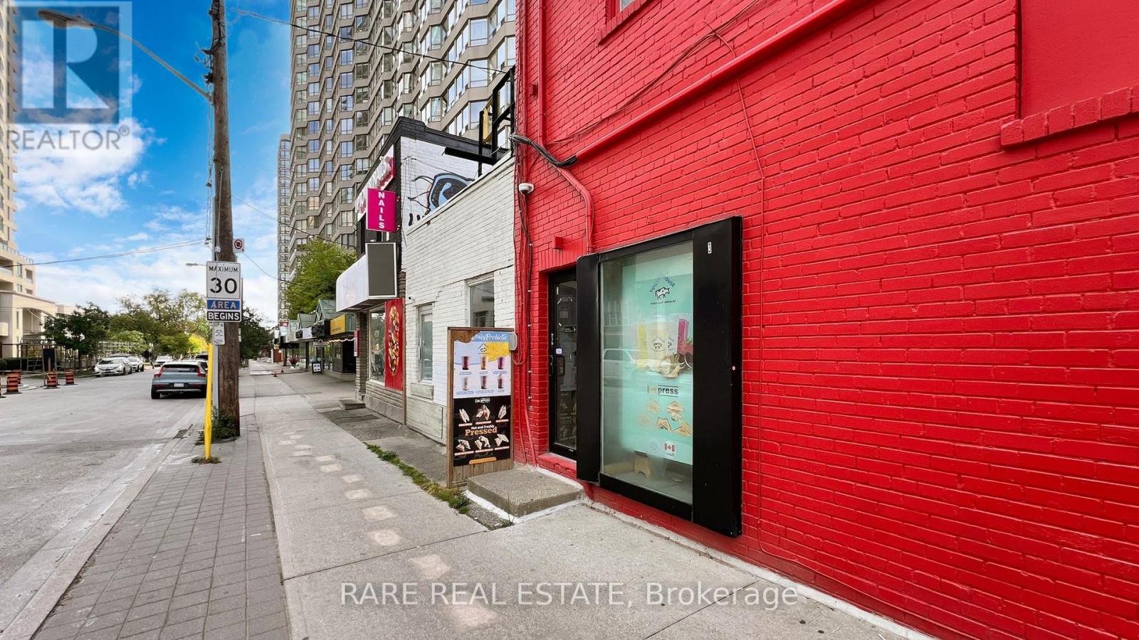 Unit 2 - 4909 Yonge Street Property Photo 26
