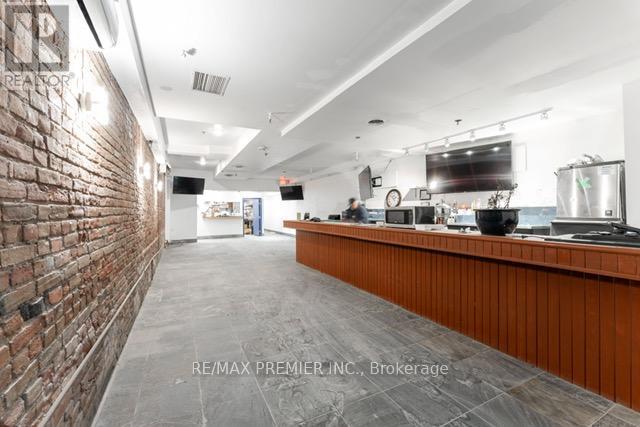 Main - 365 King Street W Property Photo 1