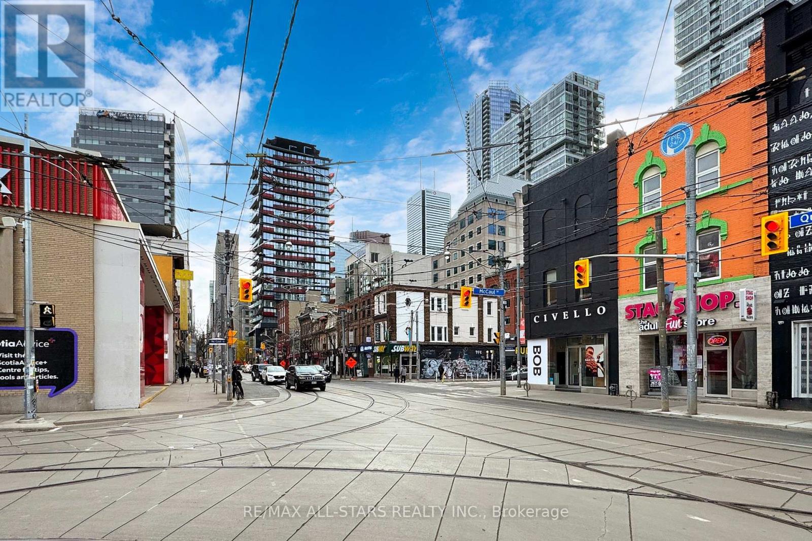 201 - 10-14 Mccaul Street W Property Photo 9