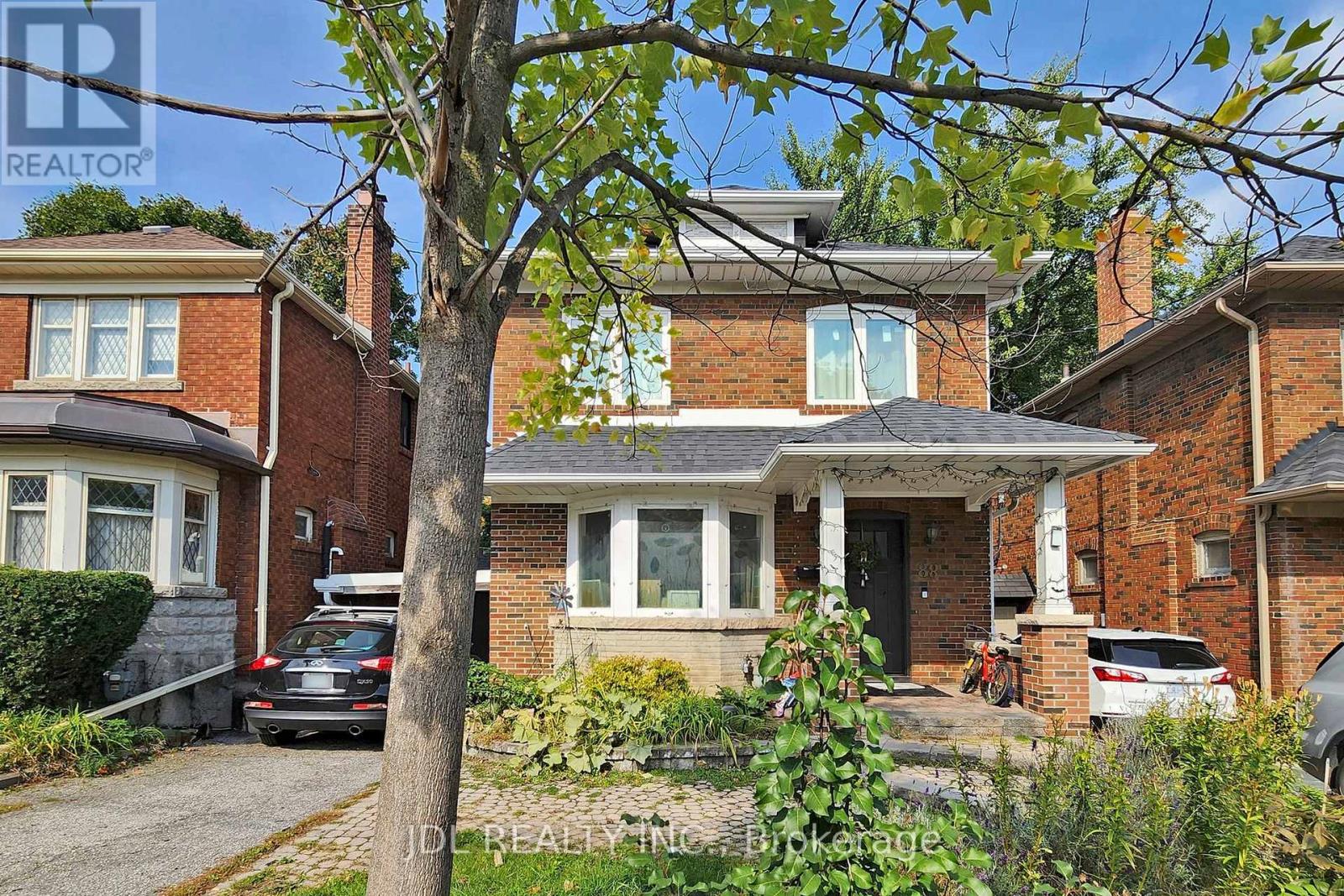 BSMT - 88 LAWRENCE AVENUE E Property Photo 1