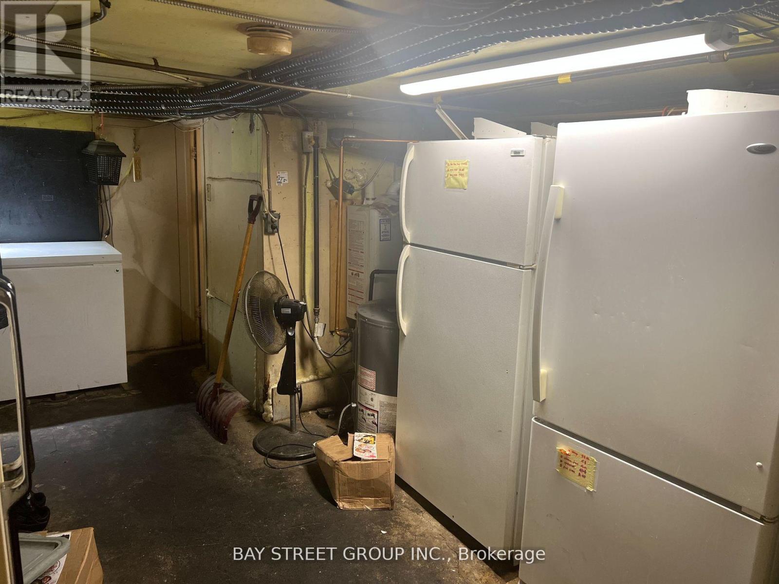 570 Yonge Street Property Photo 10