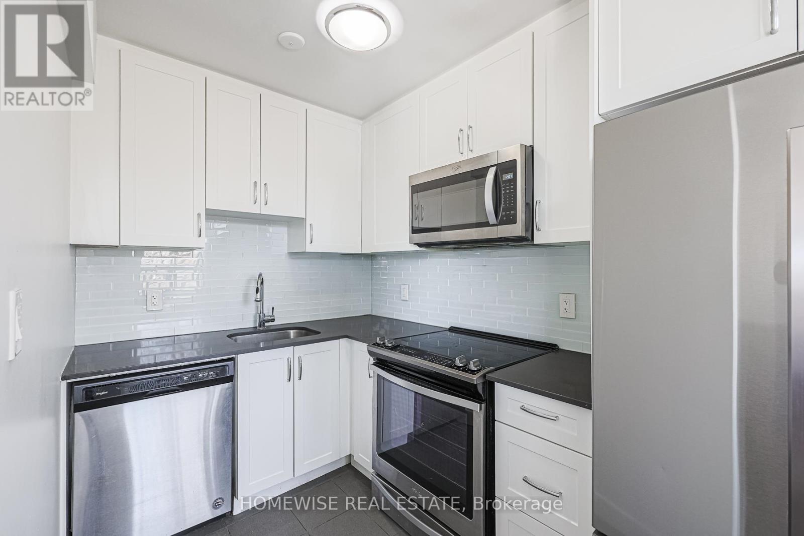 407 - 2837 YONGE STREET Property Photo 1