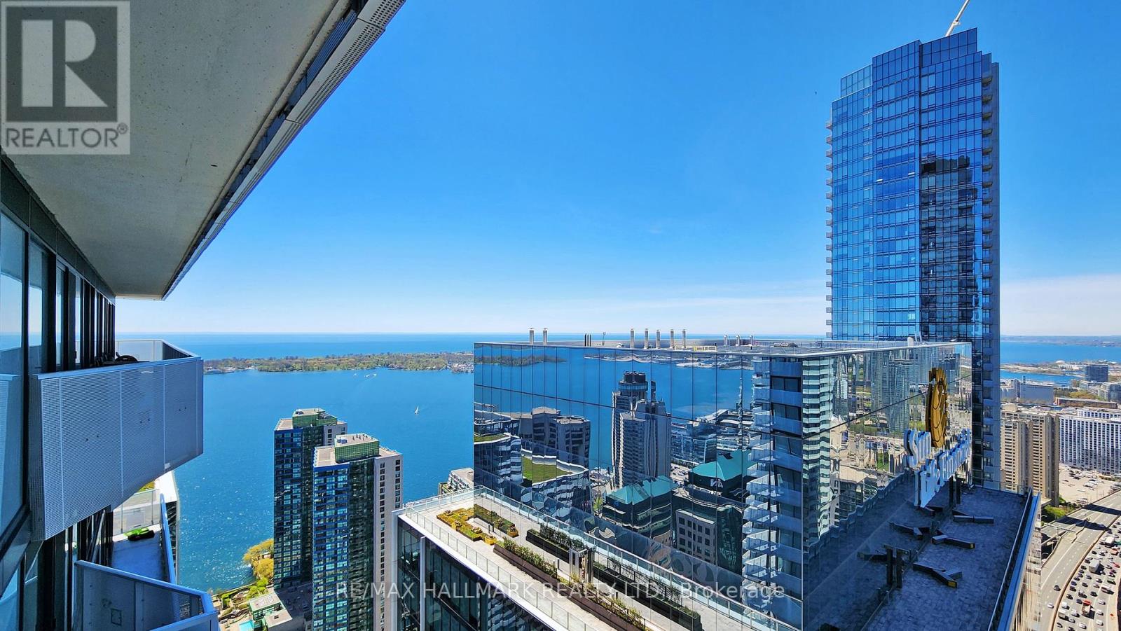 5301 - 100 Harbour Street Property Photo 20