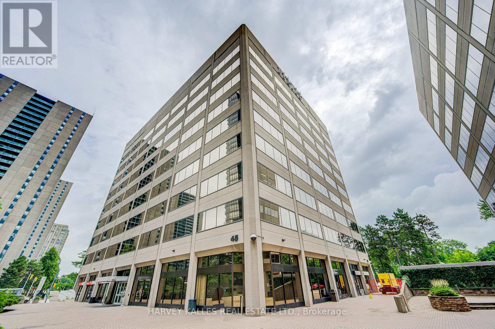 902 - 45 Sheppard Avenue E Property Photo 2