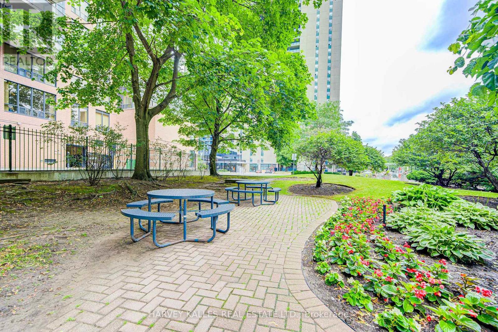 902 - 45 Sheppard Avenue E Property Photo 3