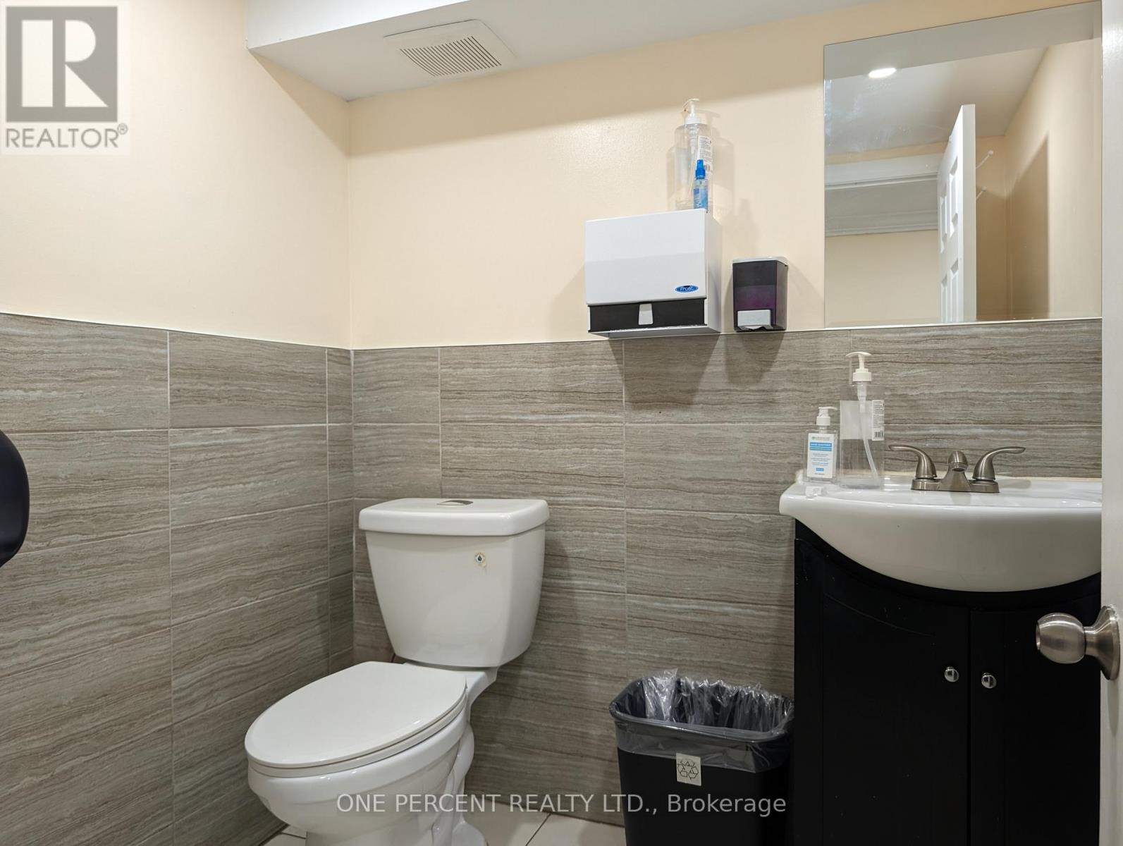 3795 Bathurst Street Property Photo 18