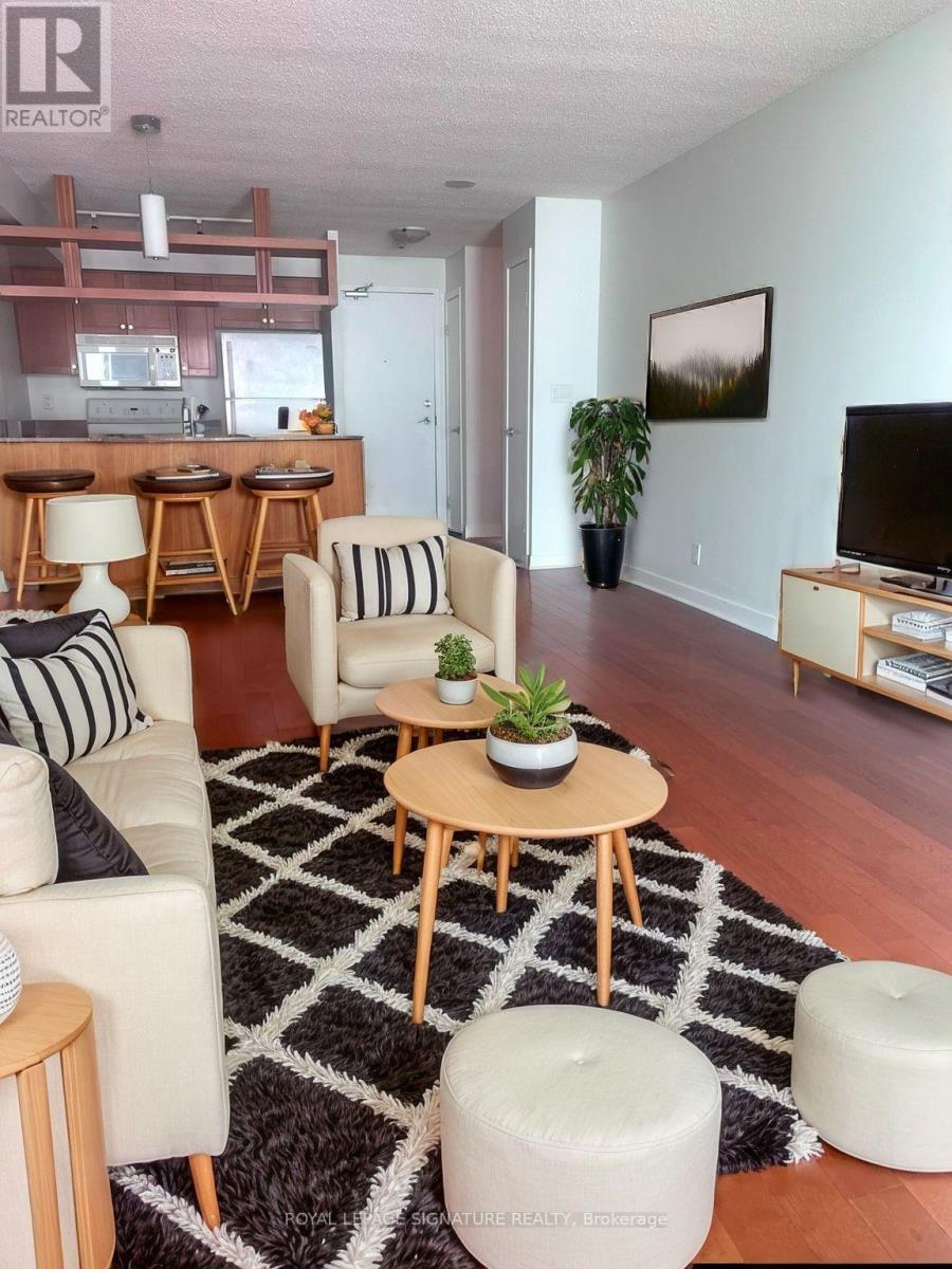 2502 - 81 NAVY WHARF COURT Property Photo 1