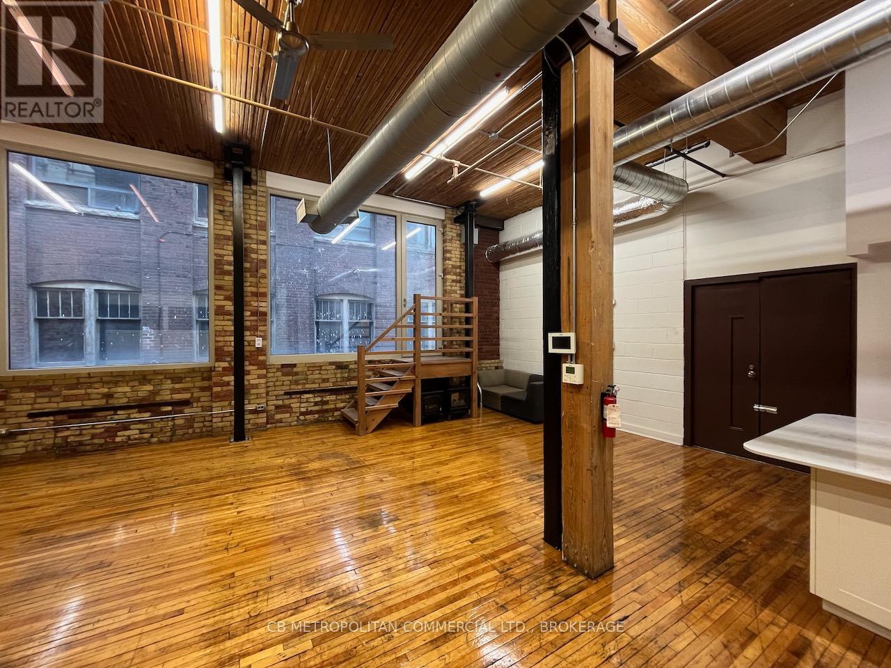 350 - 76 Richmond Street E Property Photo 6