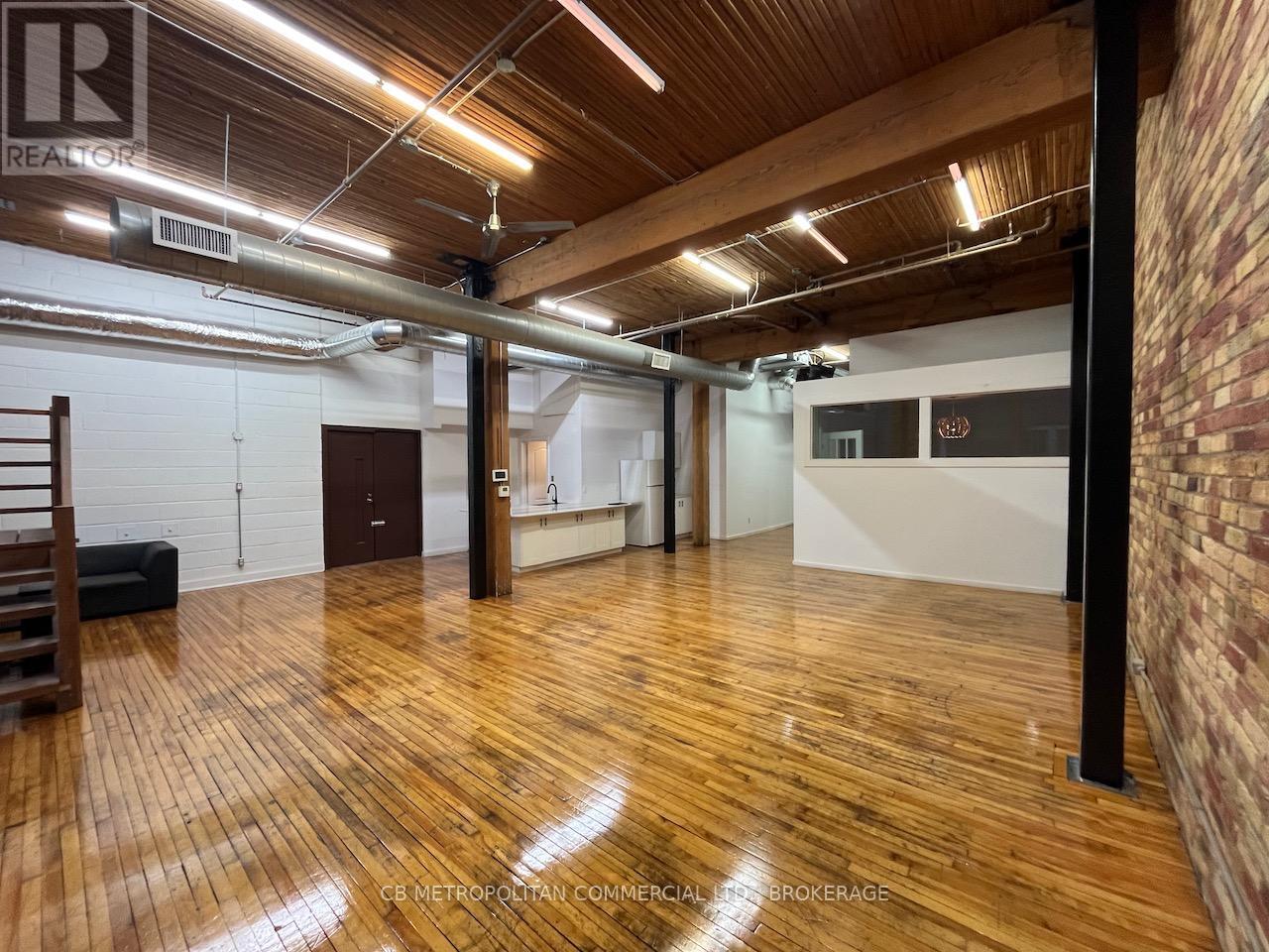 350 - 76 Richmond Street E Property Photo 9