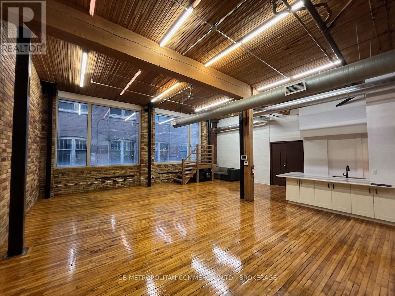 350 - 76 Richmond Street E Property Photo 10