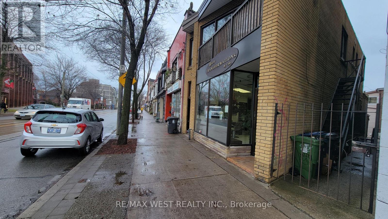 Rm 1 - 1699 Dundas Street W Property Photo 10