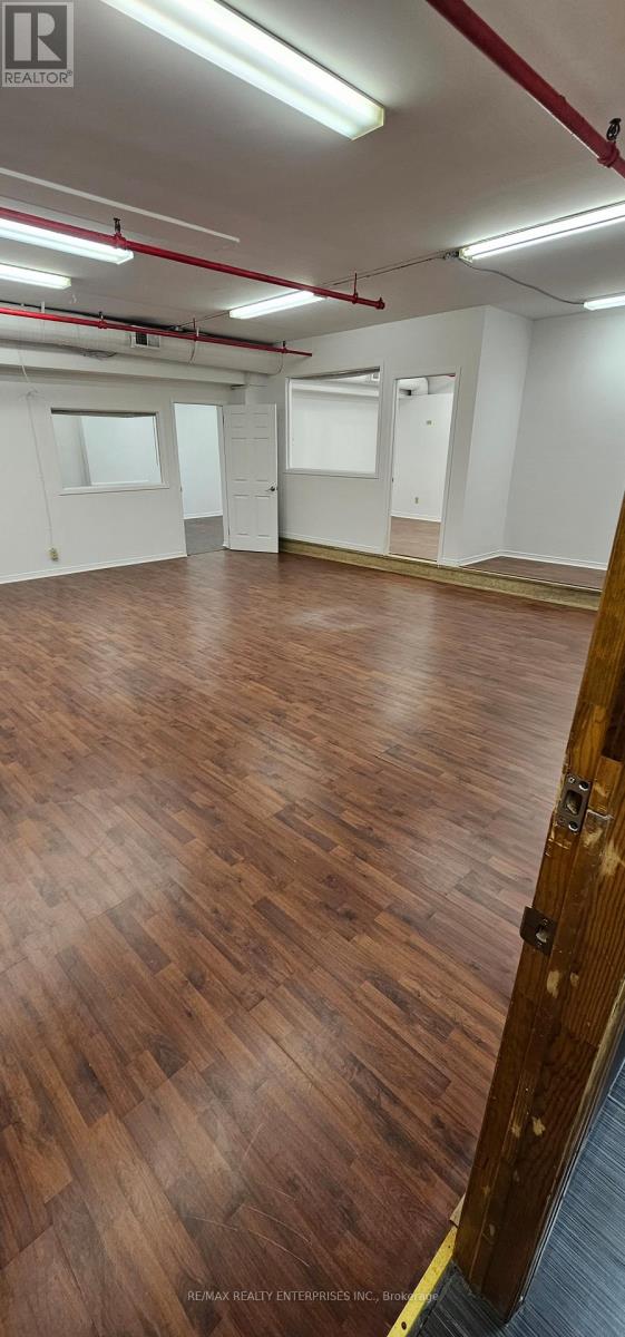 206 - 670 Bloor Street W Property Photo 2