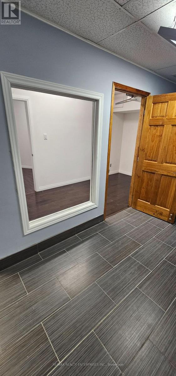 203 - 670 Bloor Street W Property Photo 2