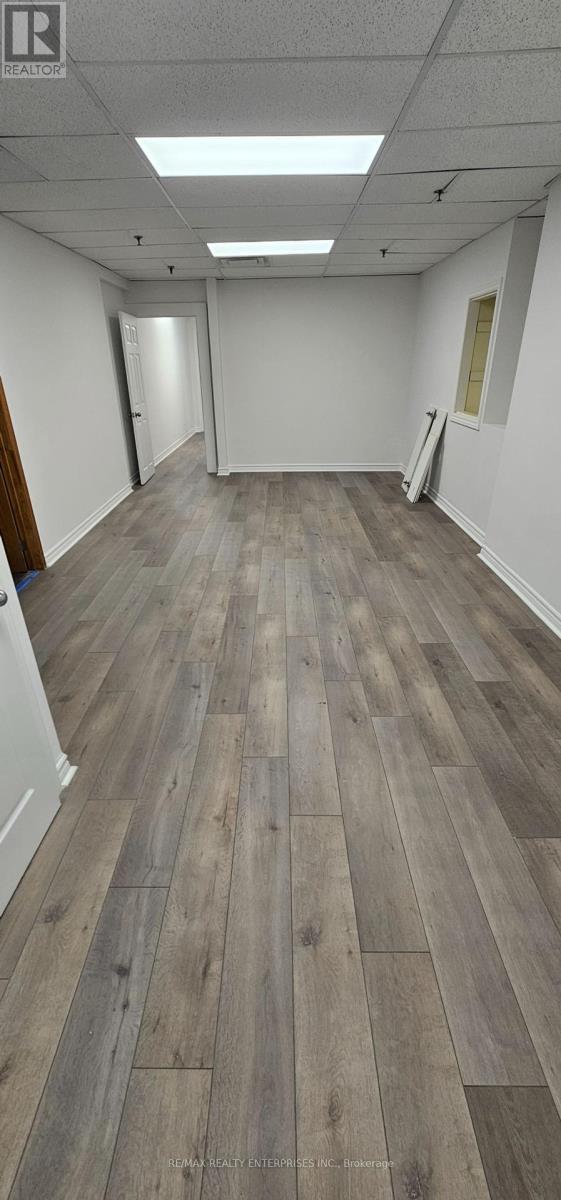 202 - 670 Bloor Street W Property Photo 3