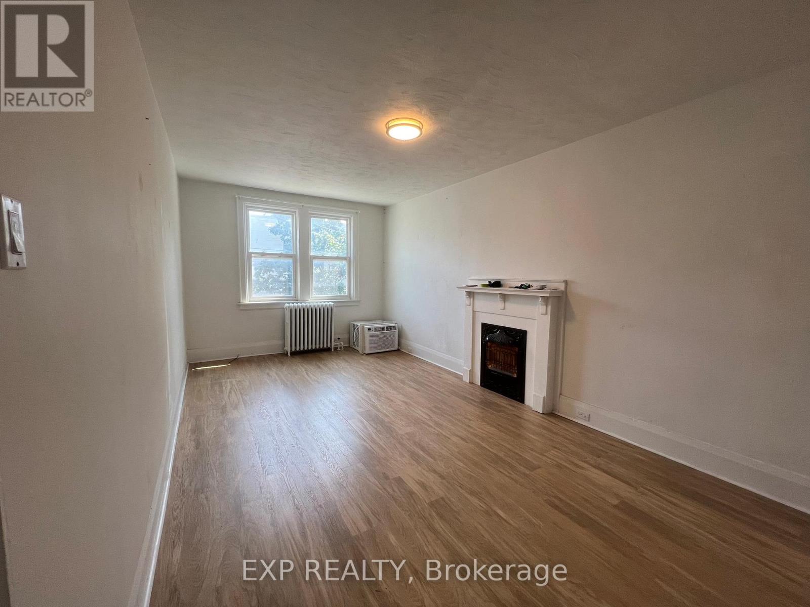 6 - 102 Greensides Avenue Property Photo 1