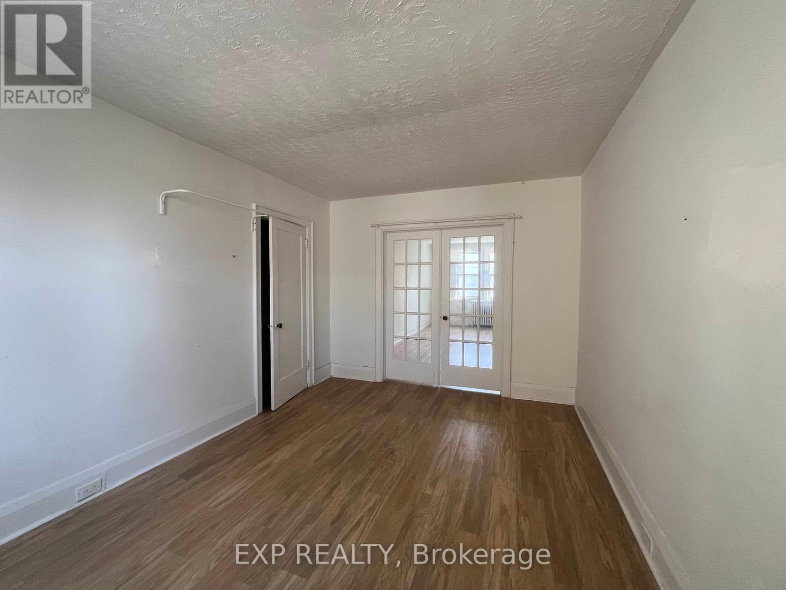 6 - 102 Greensides Avenue Property Photo 5
