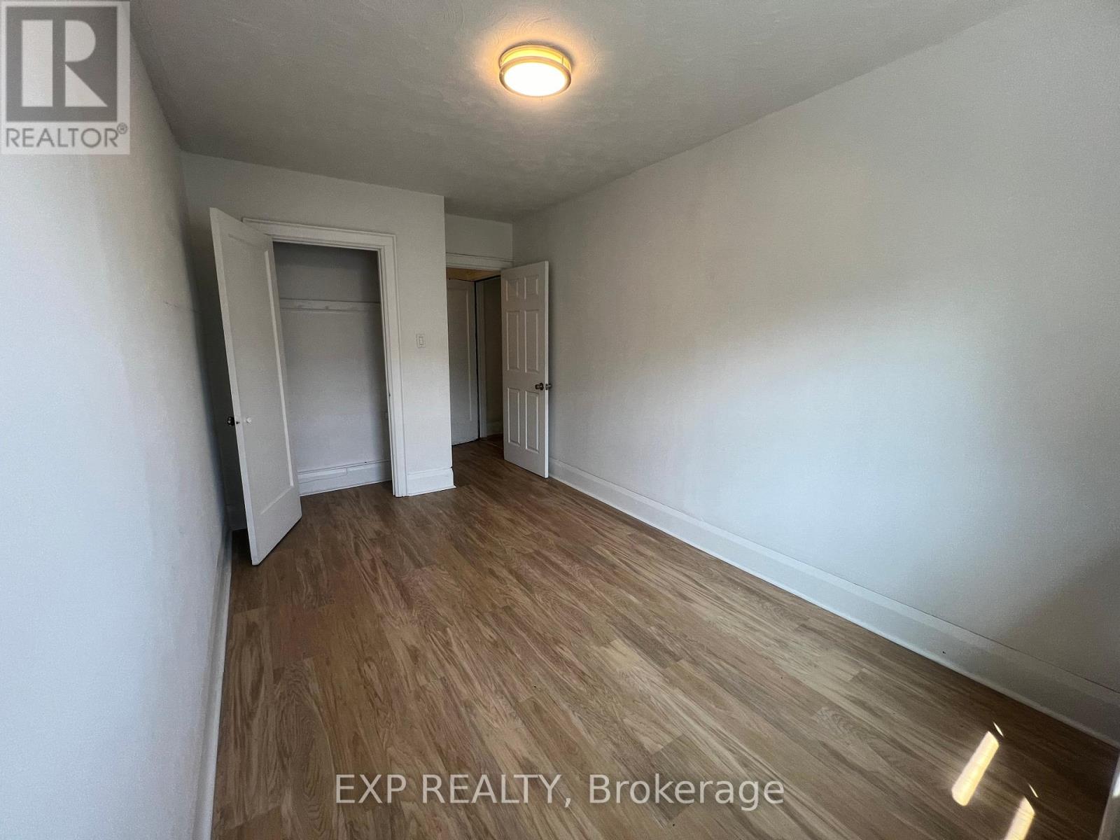 6 - 102 Greensides Avenue Property Photo 9