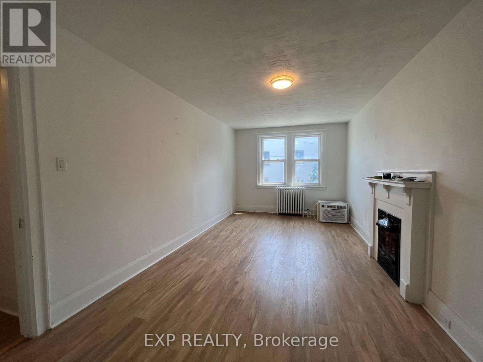 6 - 102 Greensides Avenue Property Photo 14
