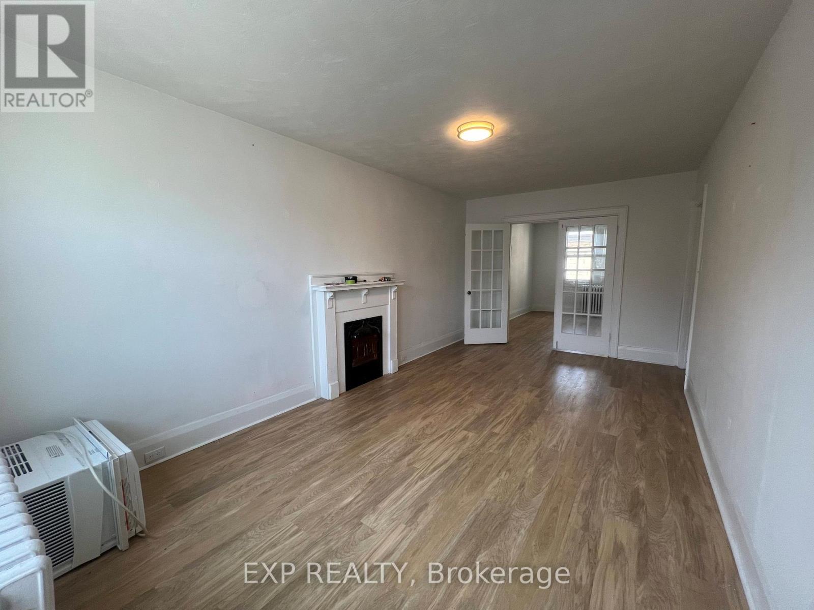 6 - 102 Greensides Avenue Property Photo 15