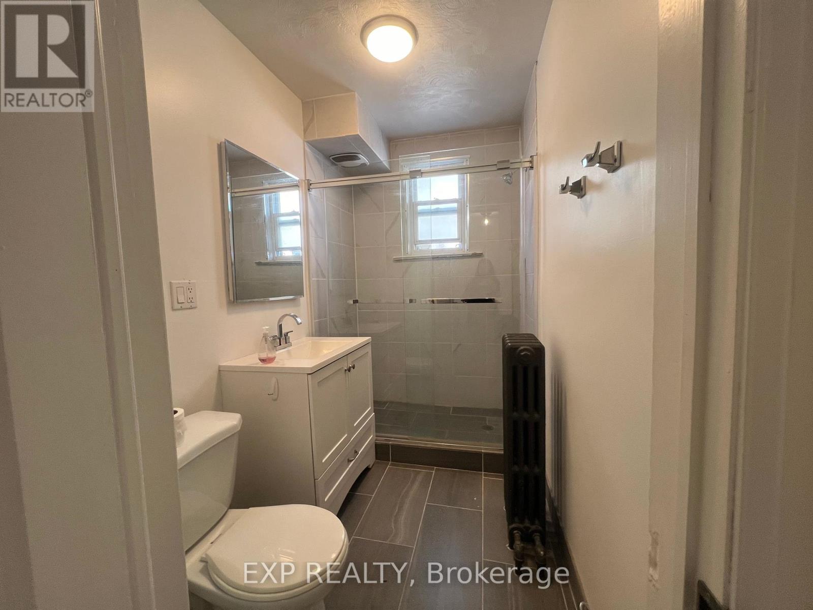 6 - 102 Greensides Avenue Property Photo 17