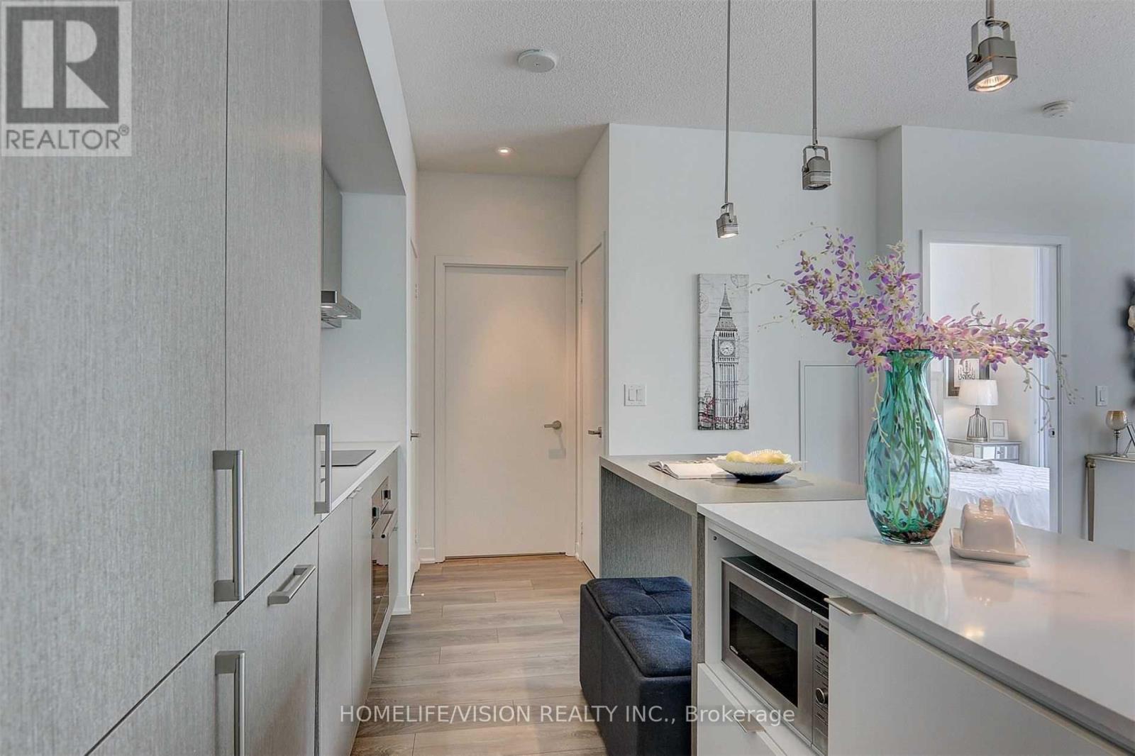 4906 - 100 Harbour Street Property Photo 11