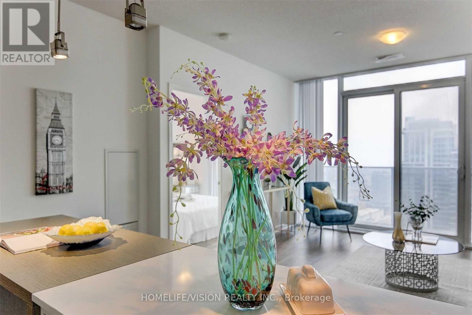 4906 - 100 Harbour Street Property Photo 30