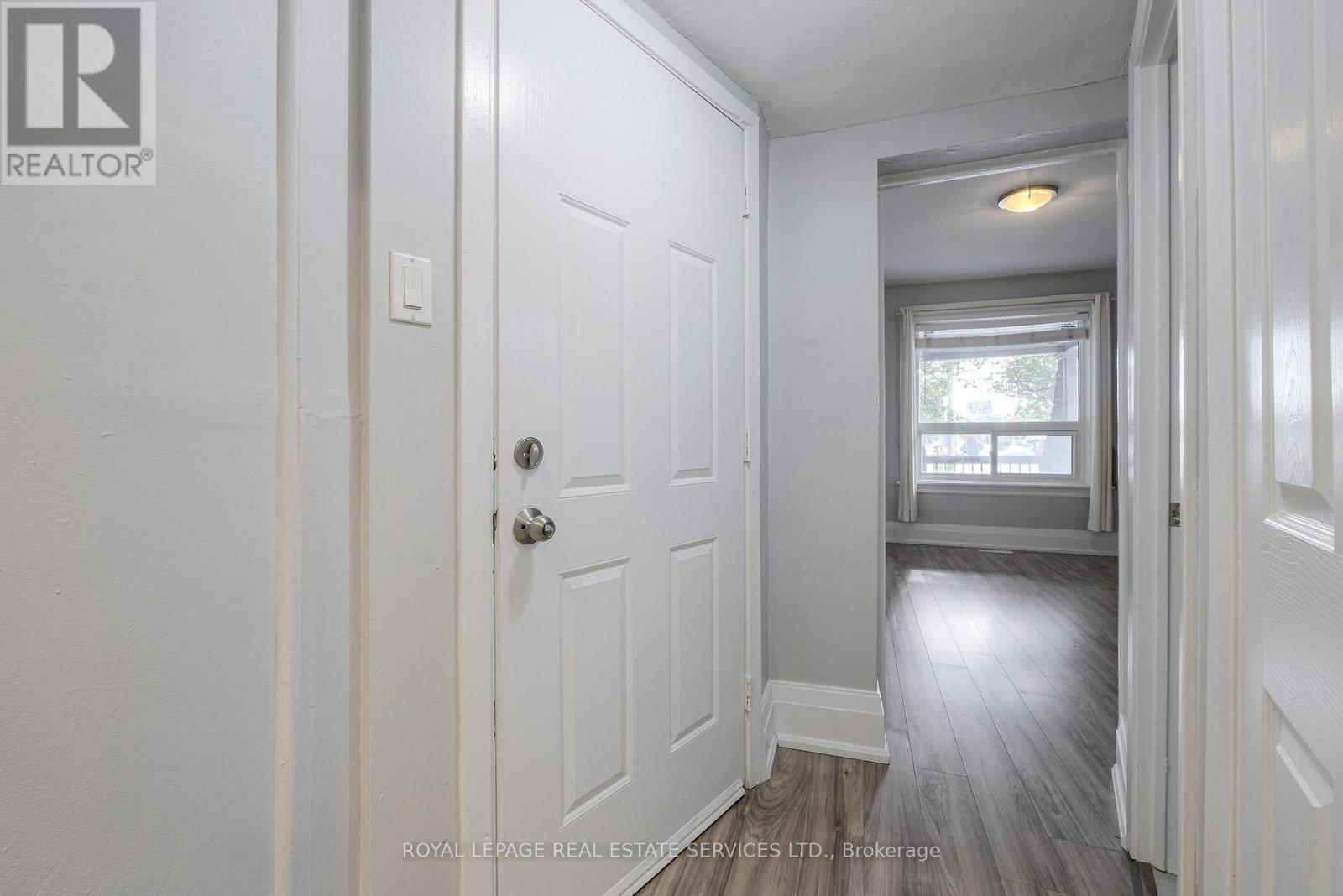 1 - 271 Albany Avenue Property Photo 7