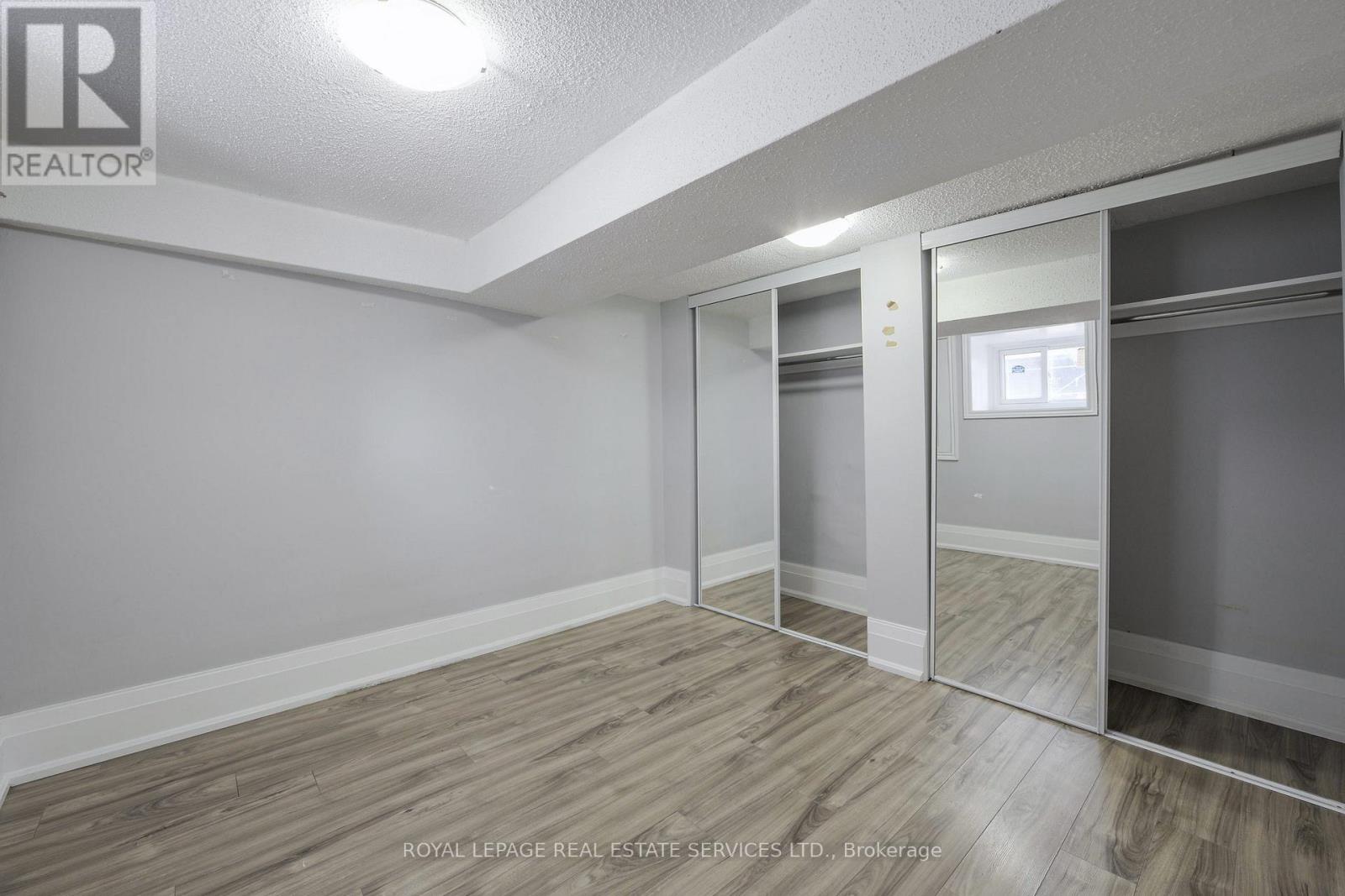 1 - 271 Albany Avenue Property Photo 16
