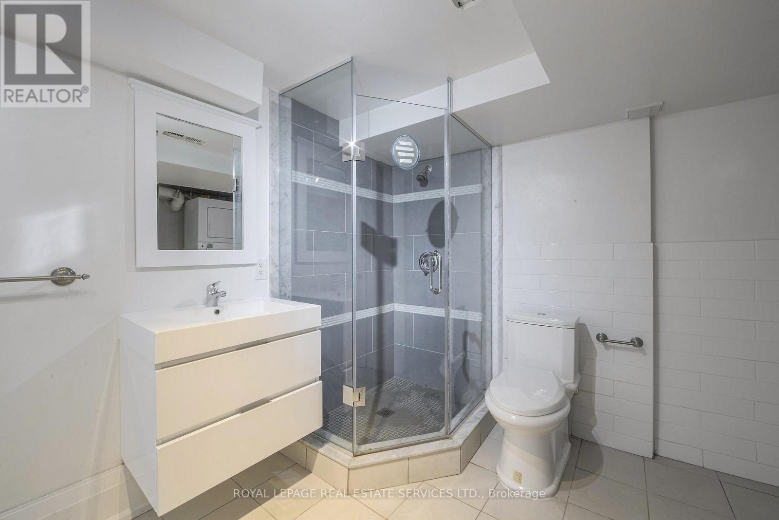 1 - 271 Albany Avenue Property Photo 19