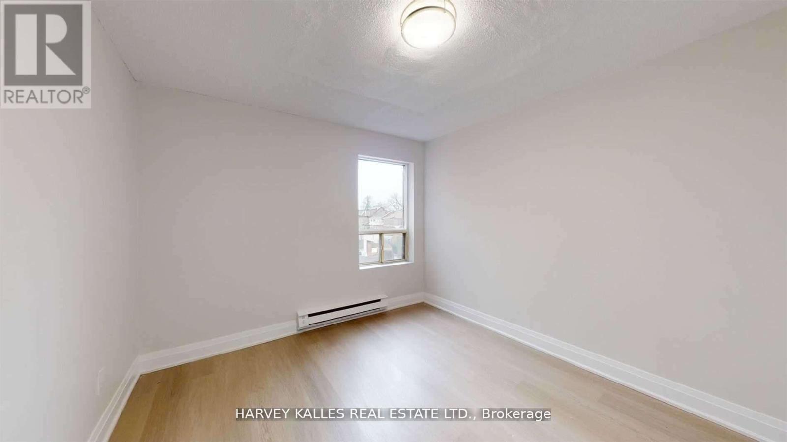 7 - 98 Northcliffe Boulevard Property Photo 10