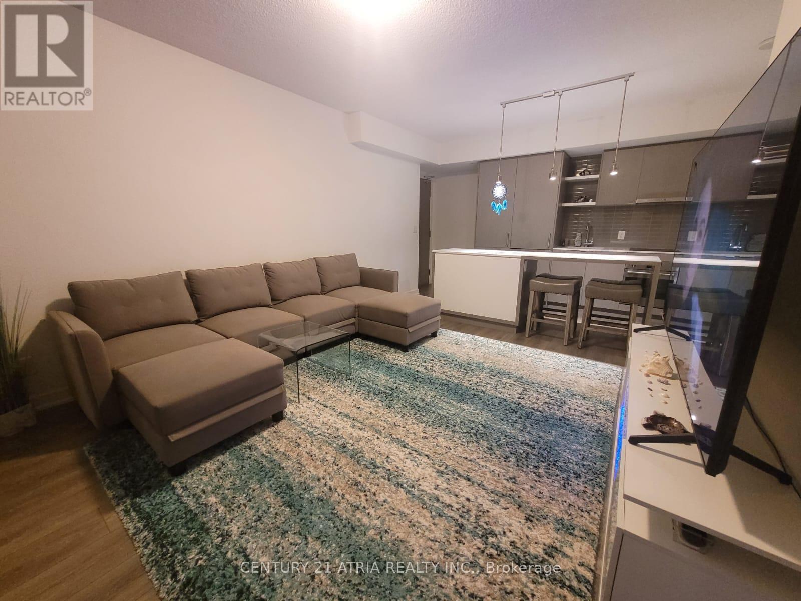 5201 - 100 Harbour Street Property Photo 22