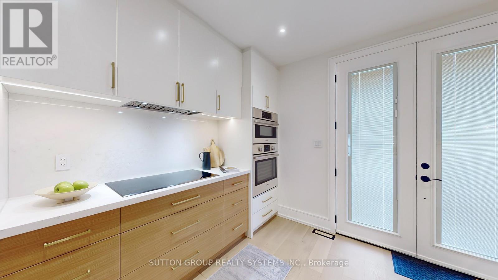 225 Christie Street Property Photo 10