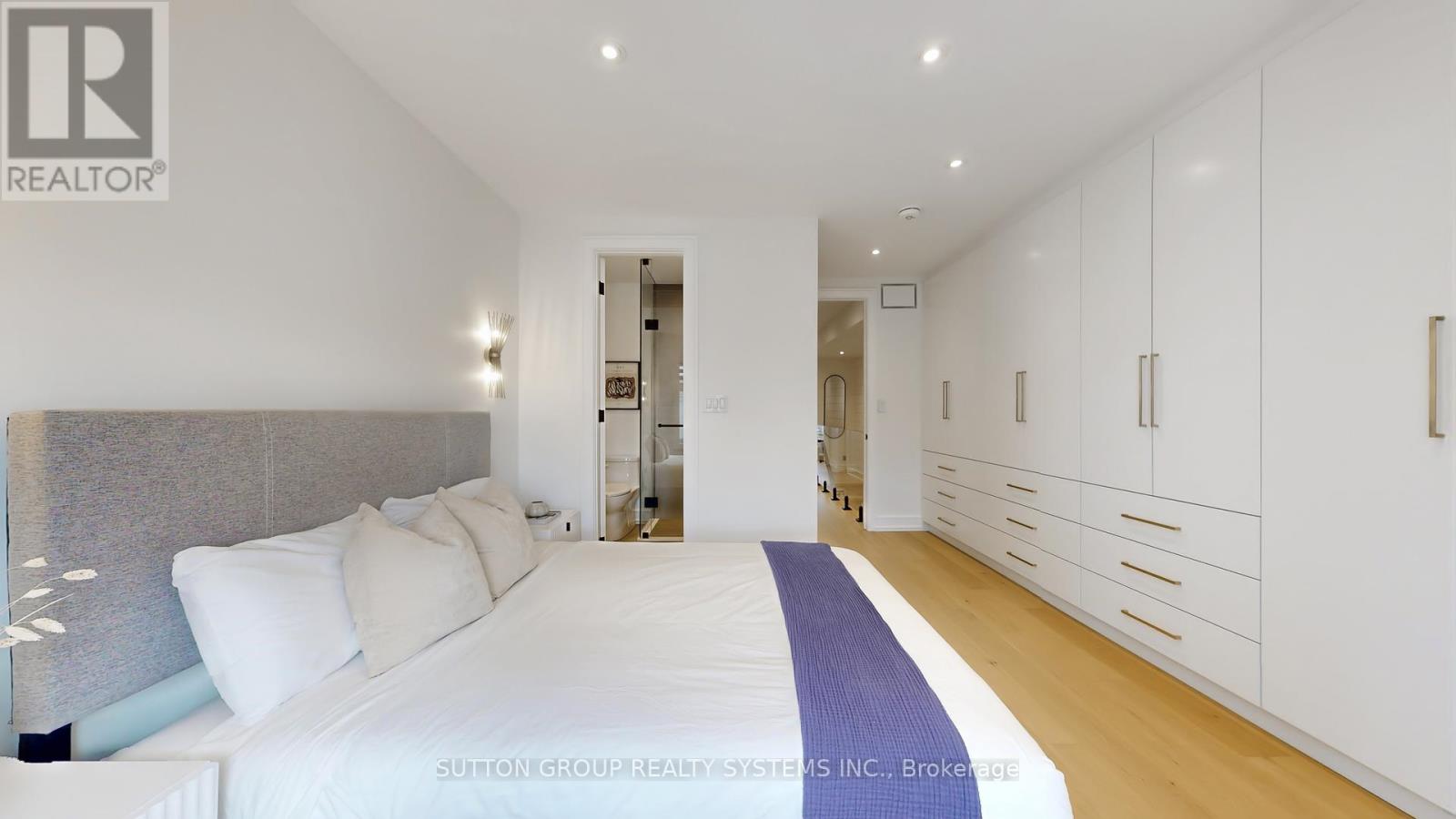 225 Christie Street Property Photo 16