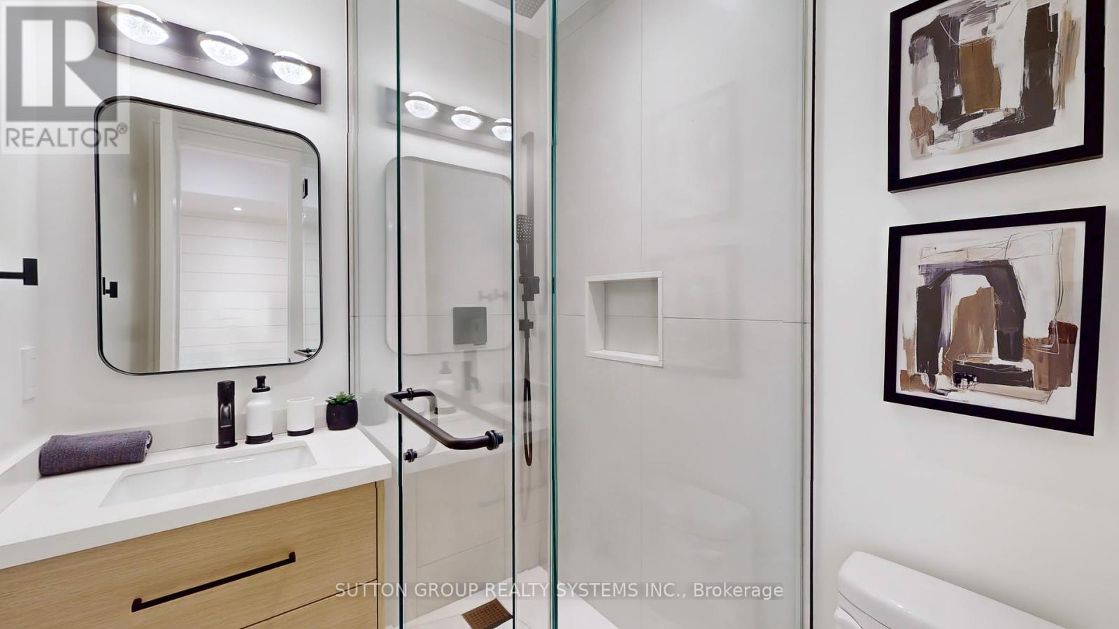 225 Christie Street Property Photo 22
