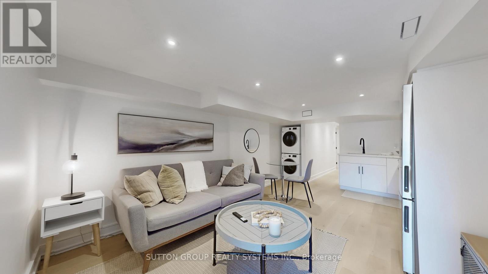 225 Christie Street Property Photo 25