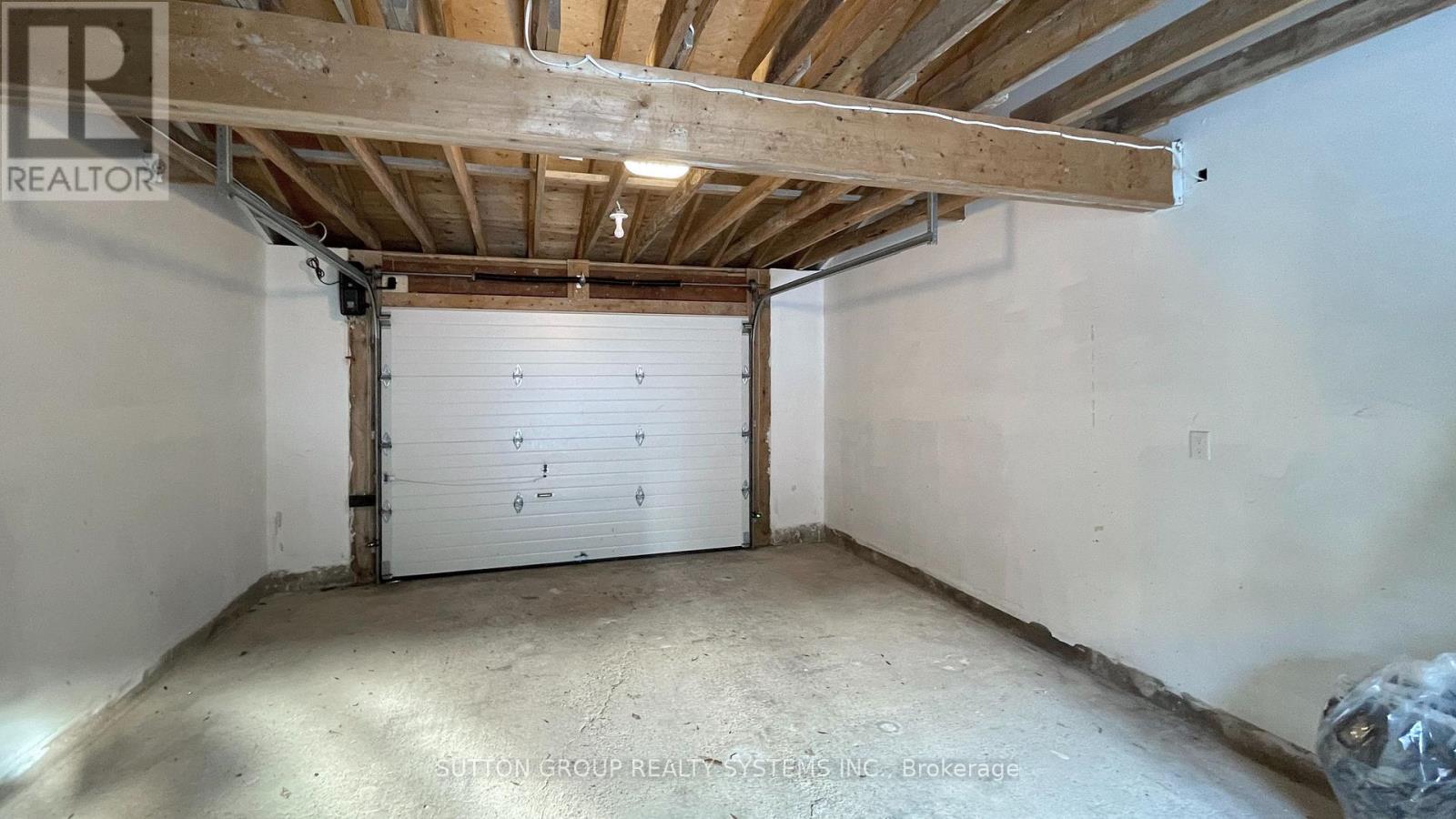 225 Christie Street Property Photo 34
