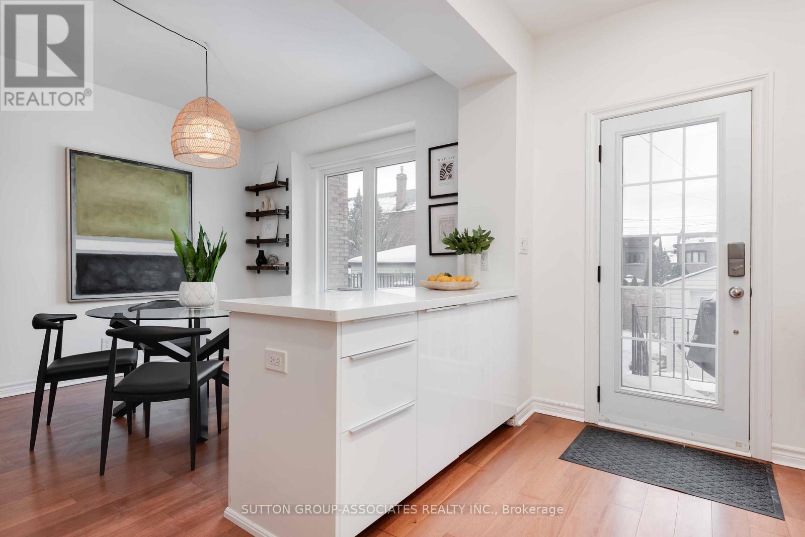 324 Glenholme Avenue Property Photo 12