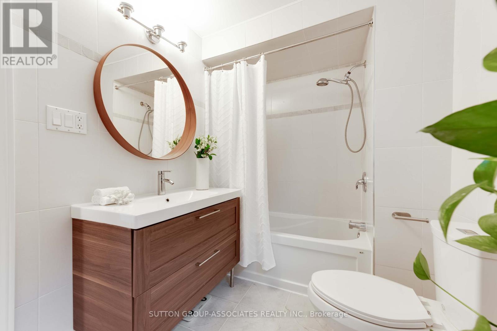 324 Glenholme Avenue Property Photo 15