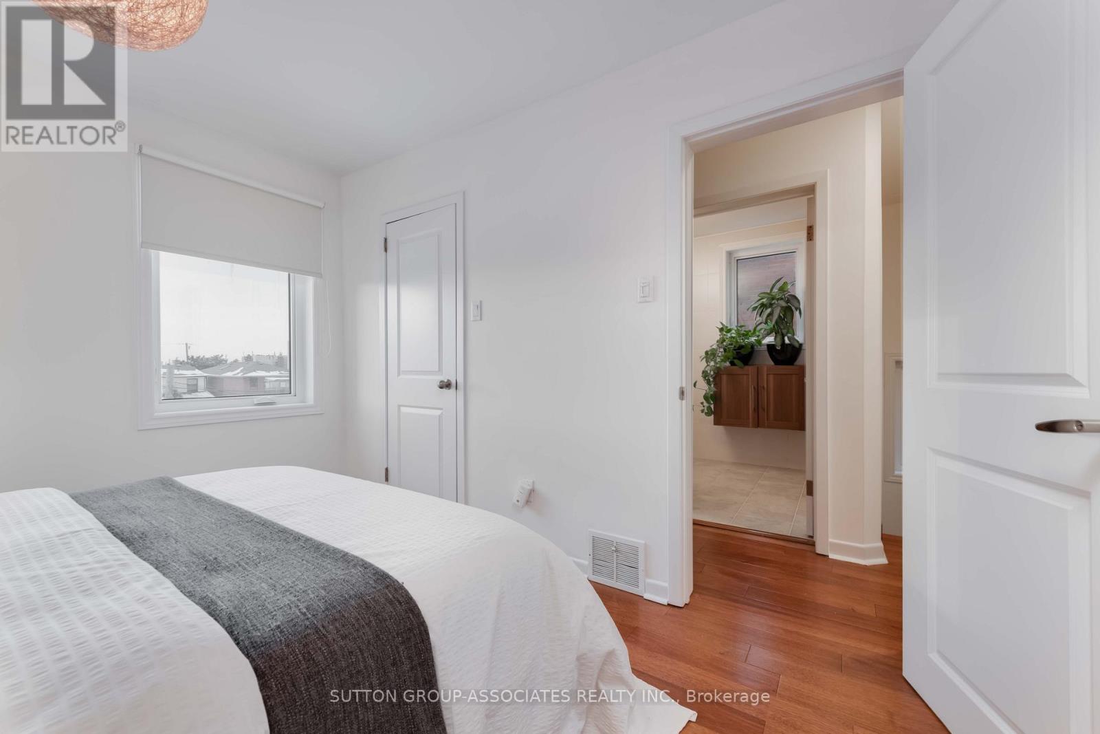 324 Glenholme Avenue Property Photo 17